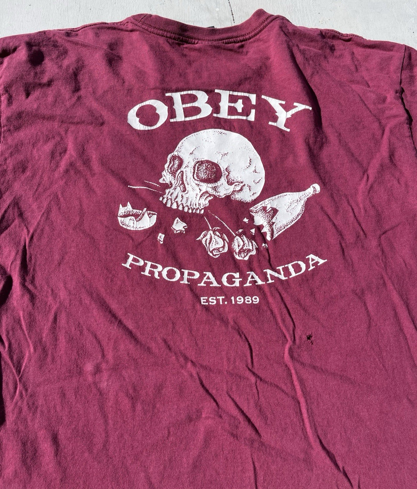 Men’s Obey T-Shirt Red Propaganda Logo L Streetwear Art Skull Graffiti HOLE 90s
