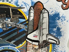 Spacecraft Shirt Adult XL Discovery STS-131 Support Crew Dutton ISS NASA White